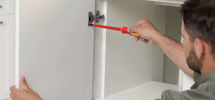 Screen Door Hinge Repair Las Vegas
